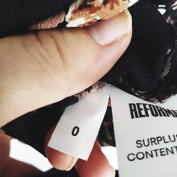 Reformation Derry Dress in Rizzoli Size 0 - Picture 7 of 8